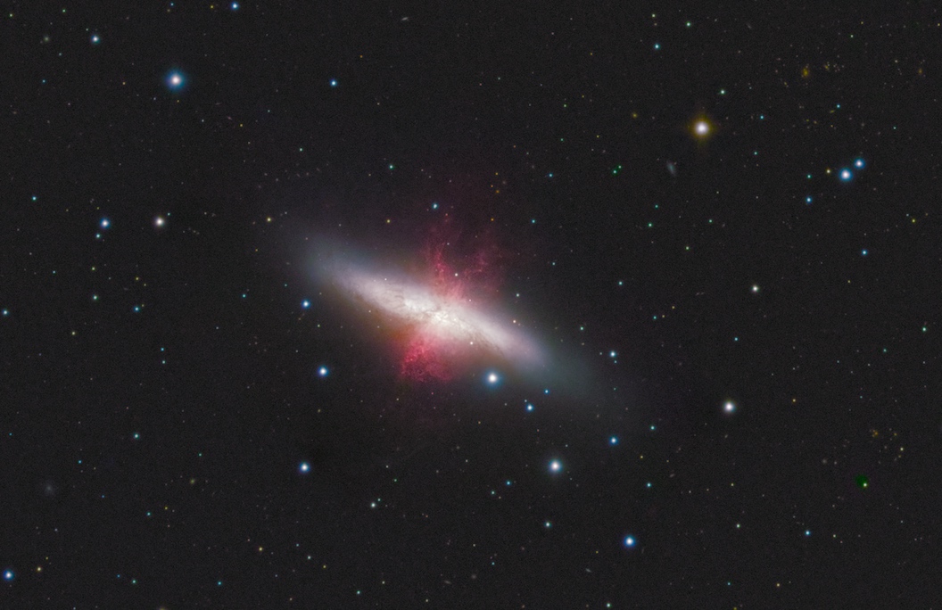 [Bild: M82-2020-LRGBHa-ACA-40pr1056x684-hp.jpg]